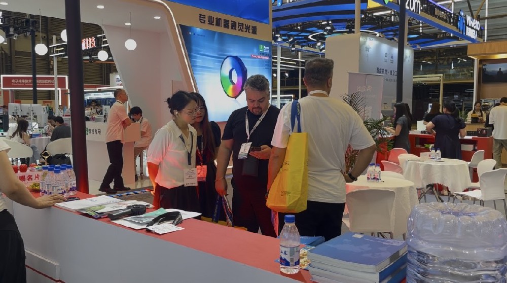 展会直击 | Vision China(上海) 2024 机器视觉展，纬朗光电参会精彩瞬间